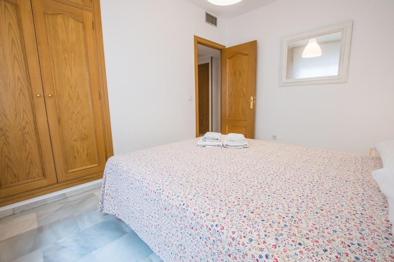 Qh Puerta Real Apartamento Granada Exterior foto