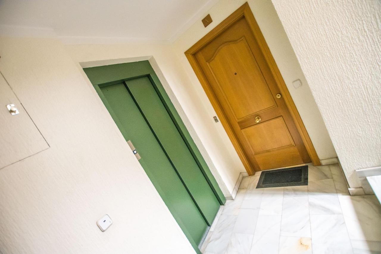 Qh Puerta Real Apartamento Granada Exterior foto